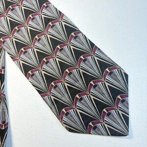 MILANO UOMO 100% Silk‎ Necktie Black/Purple Art Deco Design Made in USA